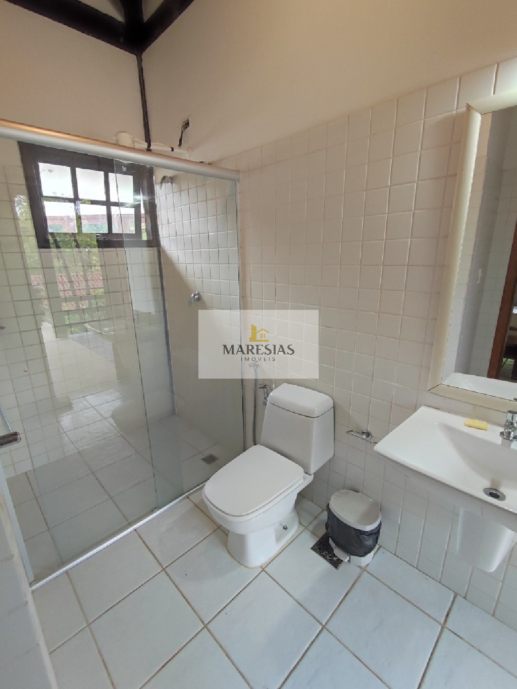 "Rústico e Aconchegante: Casa Estilo FLAT com 06 Suítes no Canto do Moreira em Maresias"