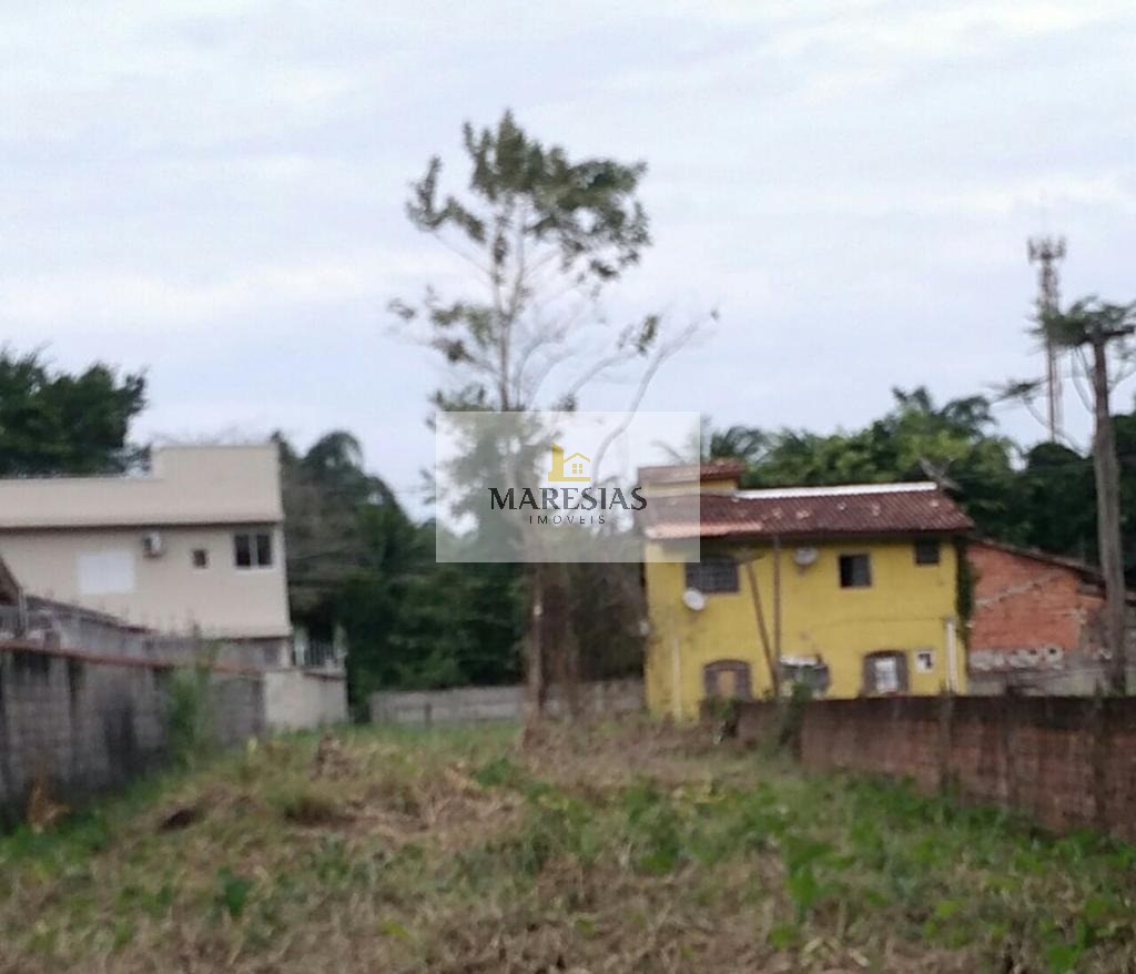 Amplo terreno em maresias