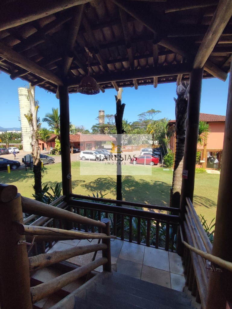 Luxo à beira-mar: exclusivo flat em condomínio de prestígio 