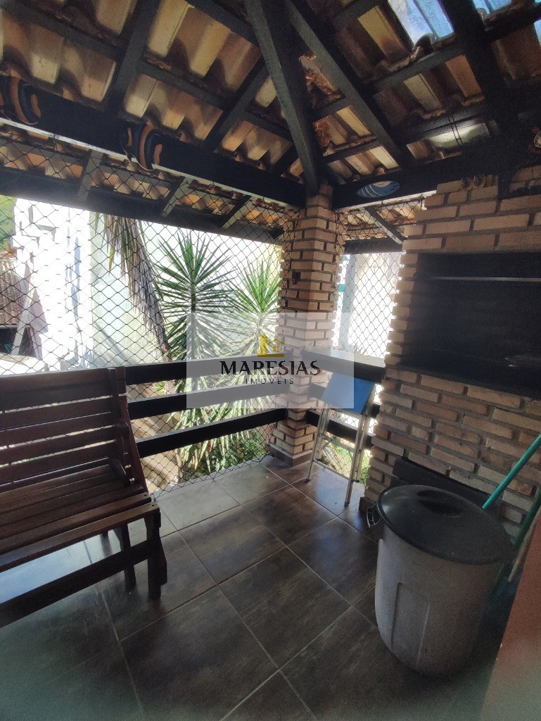 Viva em Harmonia: Apartamento Aconchegante com Suíte e Churrasqueira Privativa em Lindo Condomínio Próximo à Praia!