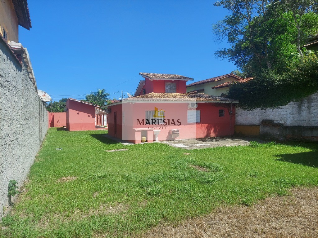 Casa com amplo terreno 1036 m2 em Maresias total de 5 dormitorios