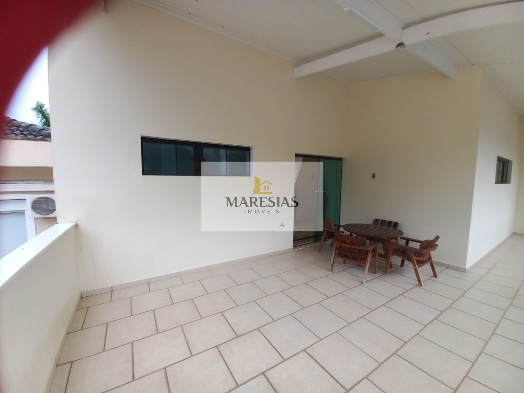 CASA RESIDENCIAL em São Sebastião - SP, Bairro São Francisco
