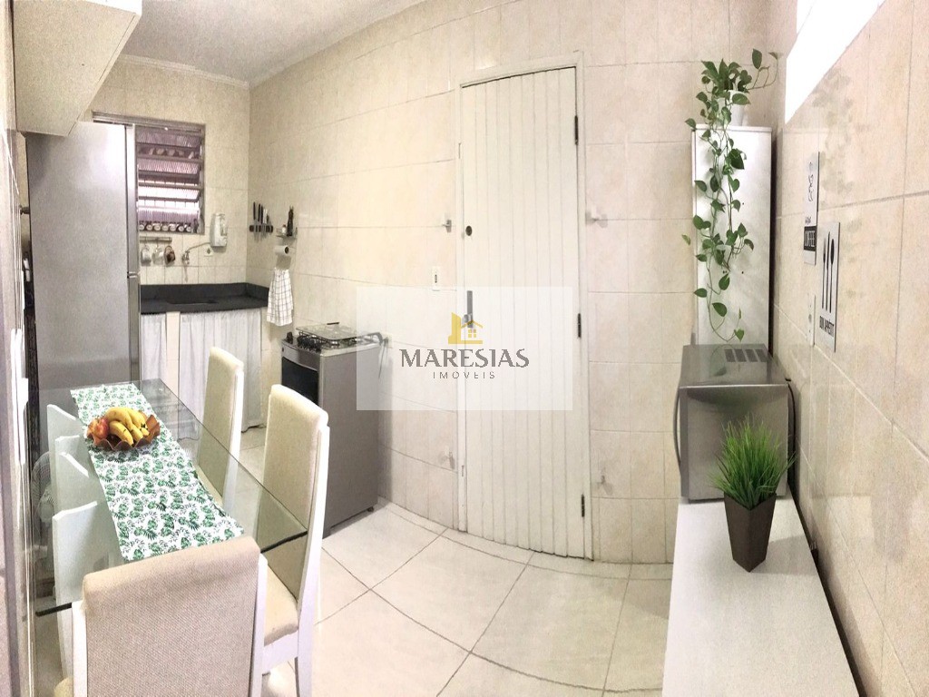Casa com 2 dormitórios em Maresias