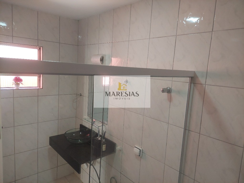 Casa com amplo terreno 1036 m2 em Maresias total de 5 dormitorios