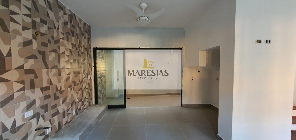 Casa Exclusiva em Condomínio Próximo a Maresias: Segurança, Conforto e Praia a 4 Minutos!