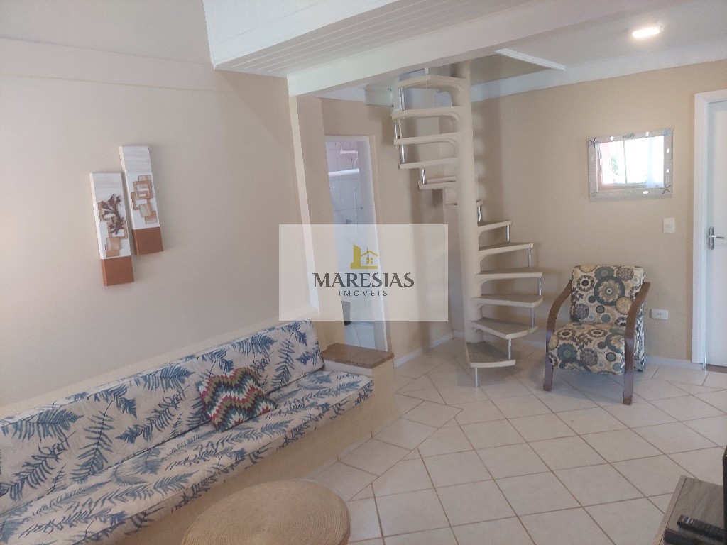 Casa com amplo terreno 1036 m2 em Maresias total de 5 dormitorios