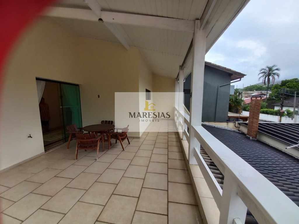 CASA RESIDENCIAL em São Sebastião - SP, Bairro São Francisco