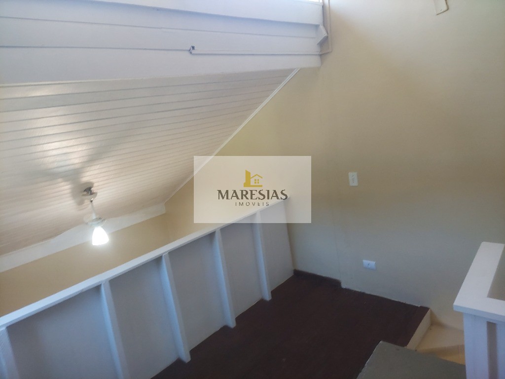 Casa com amplo terreno 1036 m2 em Maresias total de 5 dormitorios