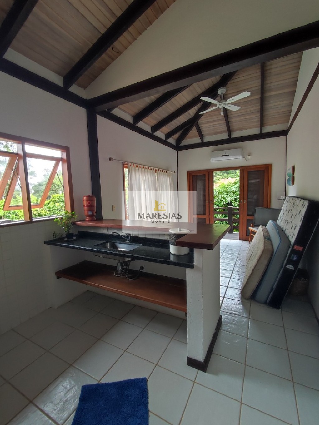 "rústico e aconchegante: casa estilo flat com 06 suítes no c