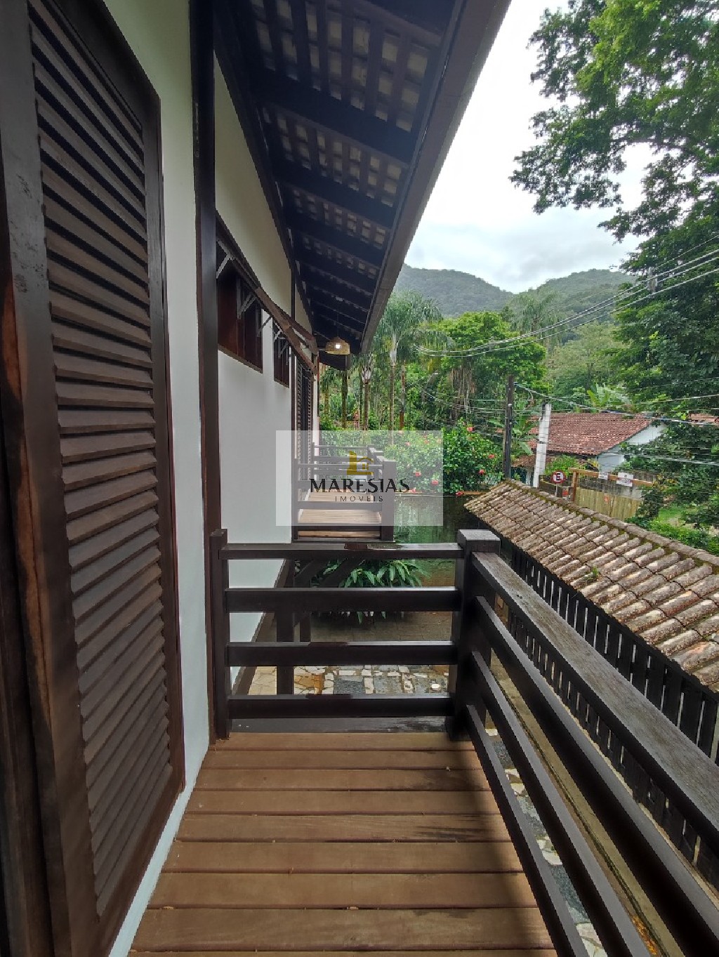 "rústico e aconchegante: casa estilo flat com 06 suítes no c