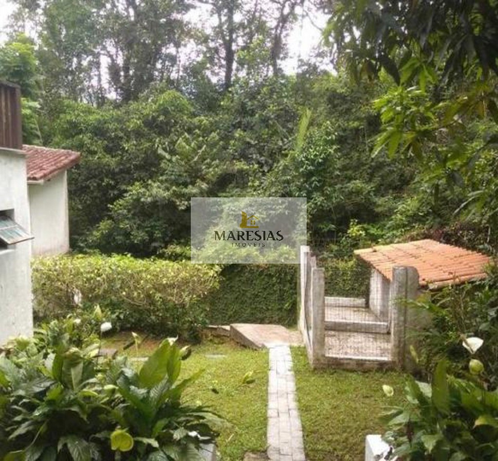 Sobrado Espaçoso em Meio à Natureza: Sua Oportunidade Única na Praia de Maresias!