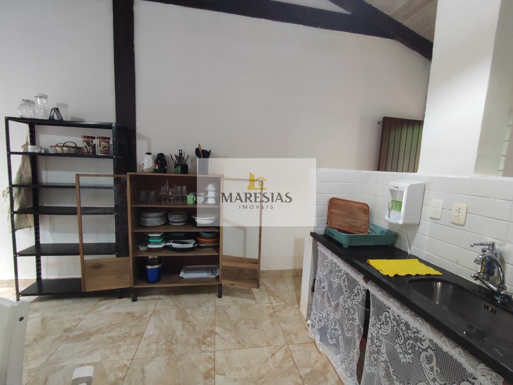 "Rústico e Aconchegante: Casa Estilo FLAT com 06 Suítes no Canto do Moreira em Maresias"