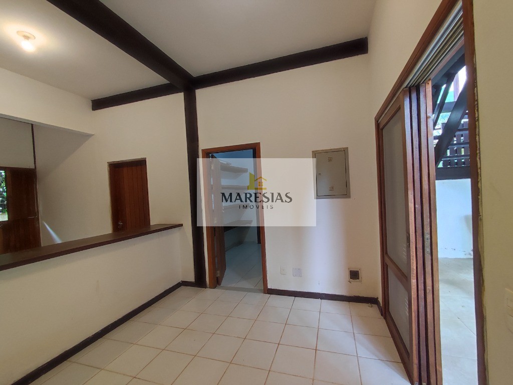 "Rústico e Aconchegante: Casa Estilo FLAT com 06 Suítes no Canto do Moreira em Maresias"