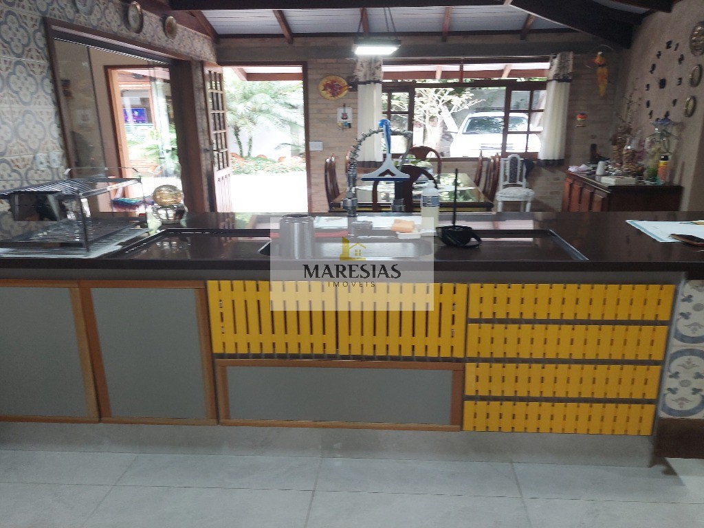 Excelente casa em residencial