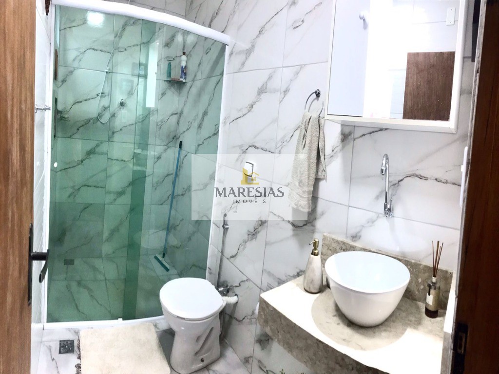 Casa com 2 dormitórios em Maresias