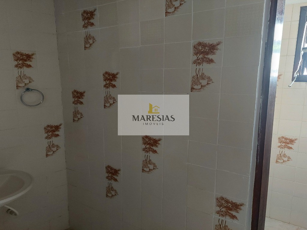 Casa com piscina a menos de 300 metros da praia Boiçucanga