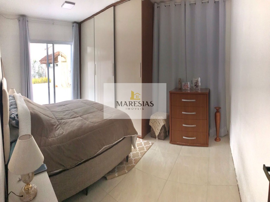Casa com 2 dormitórios em Maresias