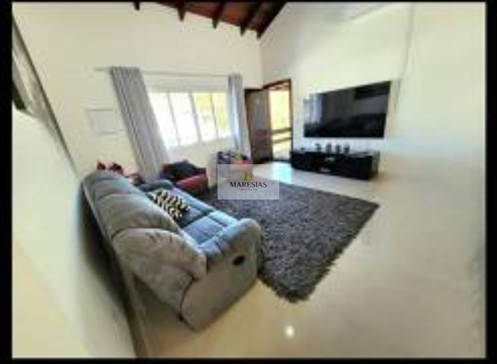 CASA RESIDENCIAL em São Sebastião - SP, juquei