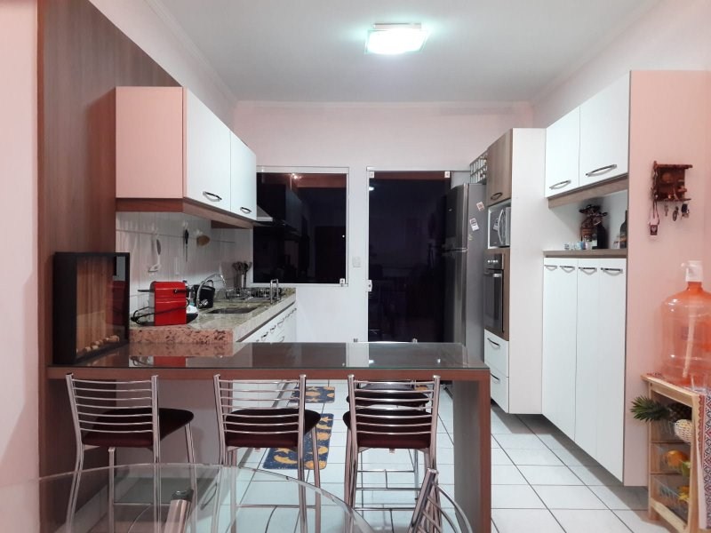 Casa à Venda em Itatiba, Jardim São João, 2 Dormitórios, 90m²