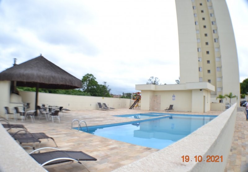 Apartamento à Venda 3 Dormitórios, 1 Suíte, 70m²