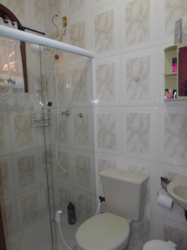 Financia !!! casa colonial extremamente perto do west shopping, comércio e condução fartos (3 quartos, 2 suítes , 2 vagas, terraço colonial) !!!