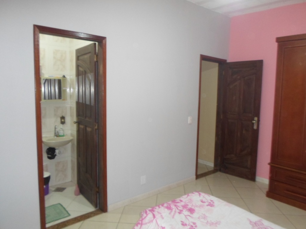 Financia !!! casa colonial extremamente perto do west shopping, comércio e condução fartos (3 quartos, 2 suítes , 2 vagas, terraço colonial) !!!