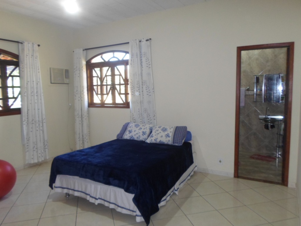 Financia !!! casa colonial extremamente perto do west shopping, comércio e condução fartos (3 quartos, 2 suítes , 2 vagas, terraço colonial) !!!