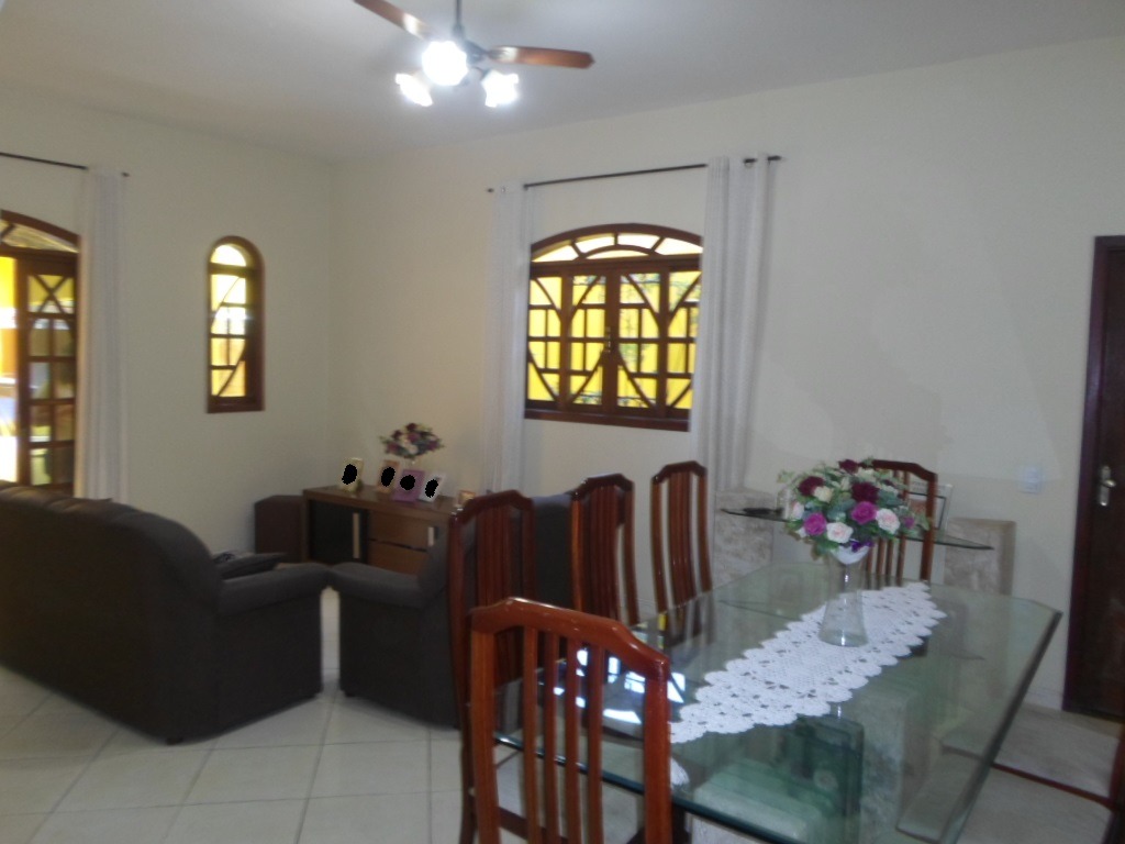 Financia !!! casa colonial extremamente perto do west shopping, comércio e condução fartos (3 quartos, 2 suítes , 2 vagas, terraço colonial) !!!