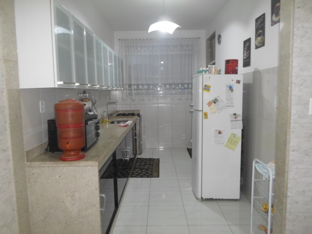 Financia !!! casa colonial extremamente perto do west shopping, comércio e condução fartos (3 quartos, 2 suítes , 2 vagas, terraço colonial) !!!