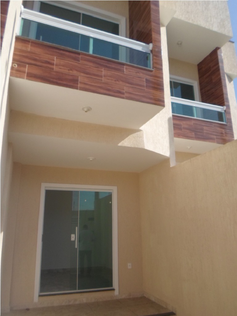 [ac. Financiamento] casa de fino acabamento e 1º locação em bairro com ótimas casas e com comércio e condução perto !!!