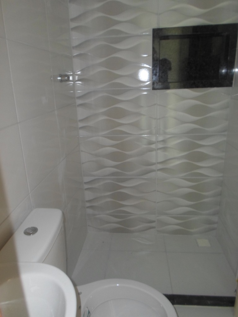 [ac. Financiamento] casa de fino acabamento e 1º locação em bairro com ótimas casas e com comércio e condução perto !!!