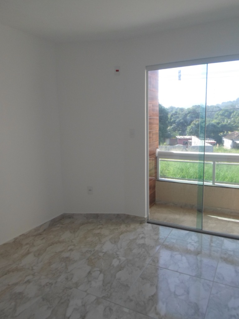 [ac. Financiamento] casa de fino acabamento e 1º locação em bairro com ótimas casas e com comércio e condução perto !!!
