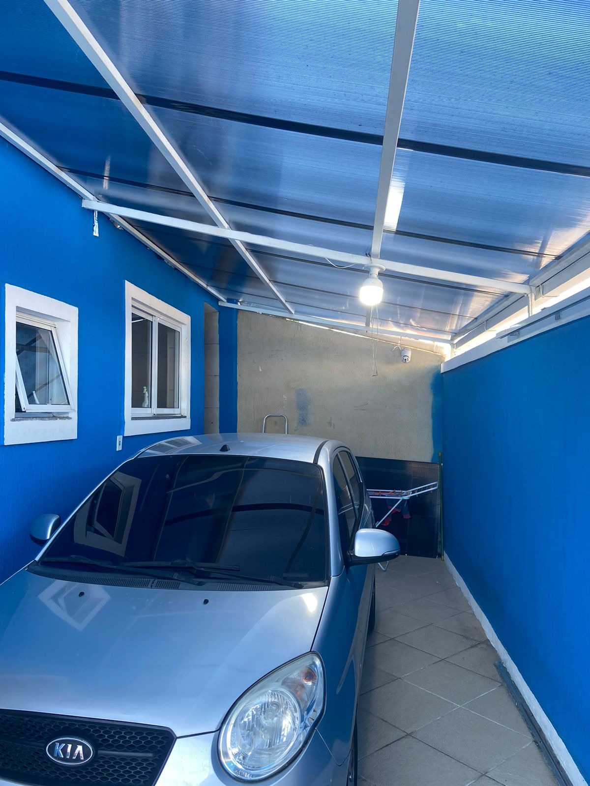 Super casa com 2 suítes a pé do west shopping - terrenão - aceita financiamento bancário - ideal para fins residenciais ou comerciais !!!