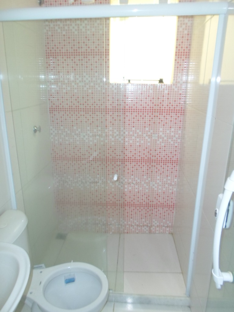 Grande oportunidade !!! casa barata em condomínio fechado em campo grande com fácil acesso para a avenida brasil.