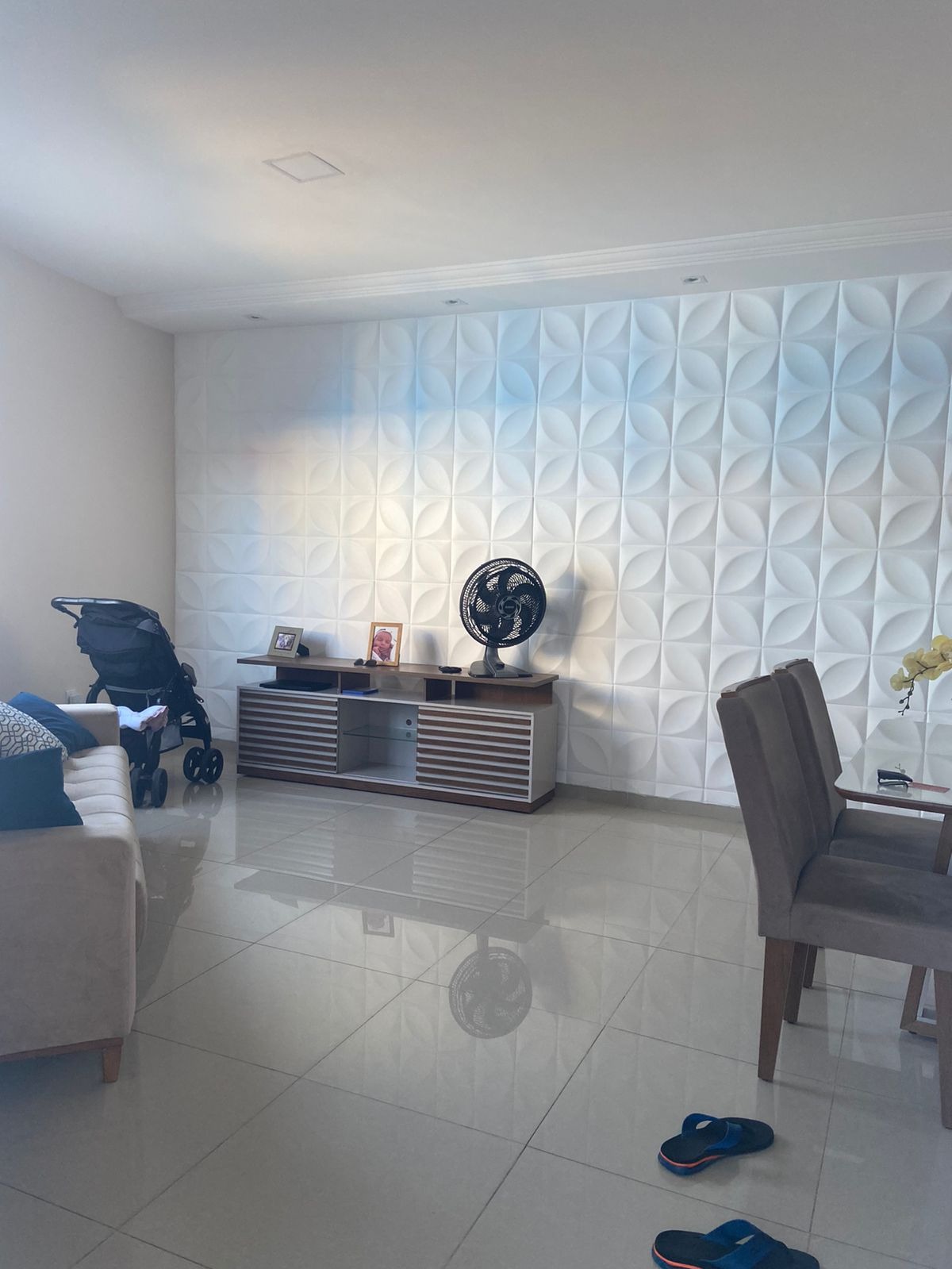 Super casa com 2 suítes a pé do west shopping - terrenão - aceita financiamento bancário - ideal para fins residenciais ou comerciais !!!