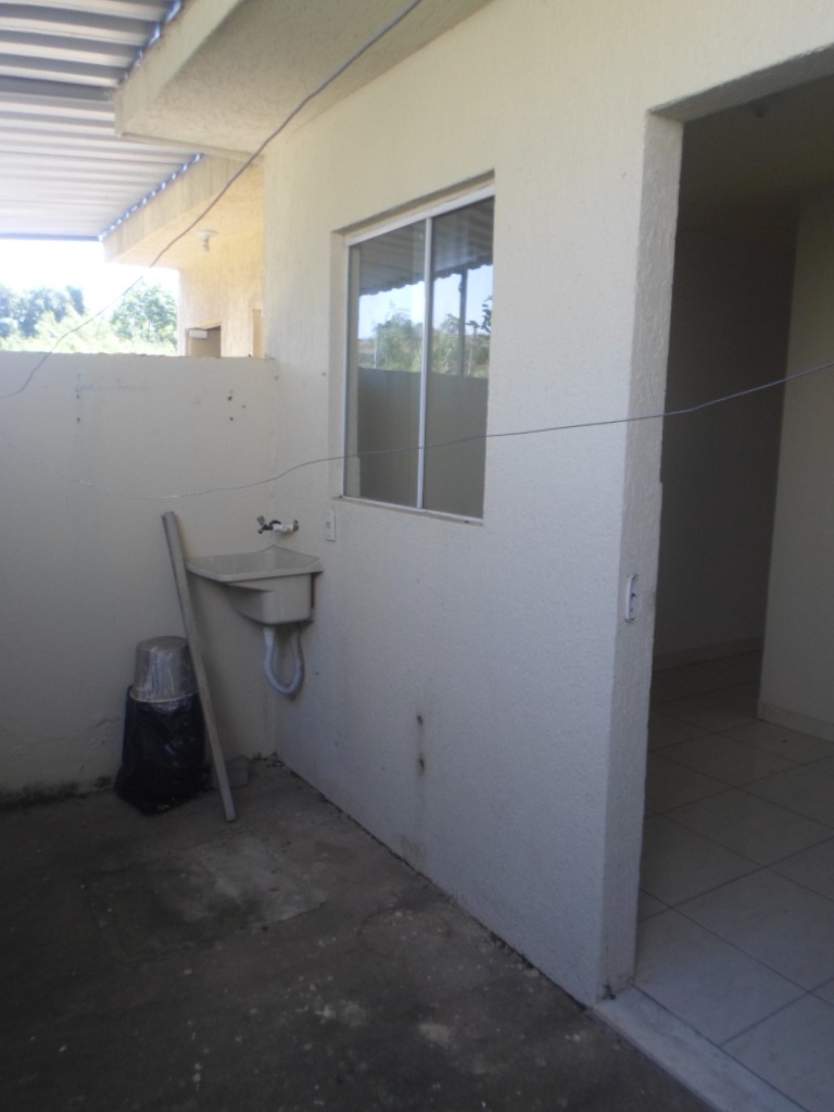 Grande oportunidade !!! casa barata em condomínio fechado em campo grande com fácil acesso para a avenida brasil.