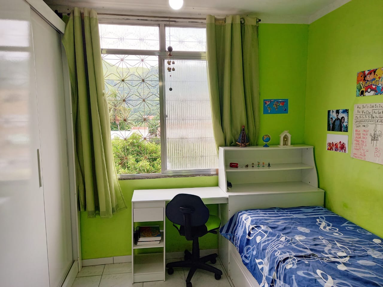 Apartamento com tamanho de casa (75m²) todo reformado e com 