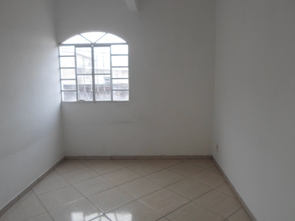 Casarão com 5 quartos (!!!) e mega-terreno de esquina, com garagem, super quintal e magnífico terraço gourmet (o-por-tu-ni-da-de) !!!