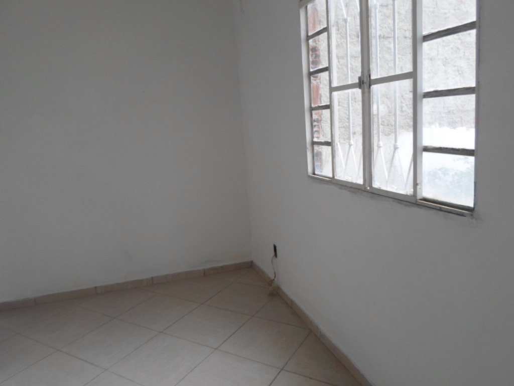 Casarão com 5 quartos (!!!) e mega-terreno de esquina, com garagem, super quintal e magnífico terraço gourmet (o-por-tu-ni-da-de) !!!