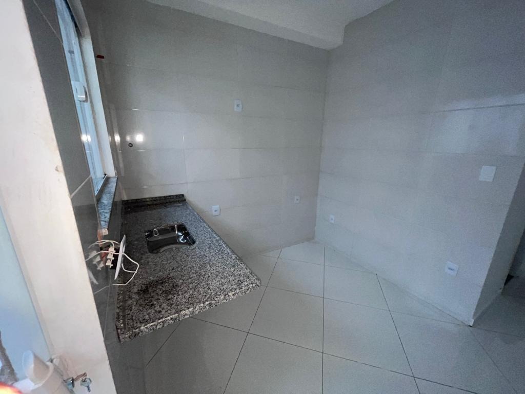 Casa com 2 (duas) suítes em condomínio fechado ao lado do centro de campo grande !!! 1º locação !!! utilize seu fgts !!!