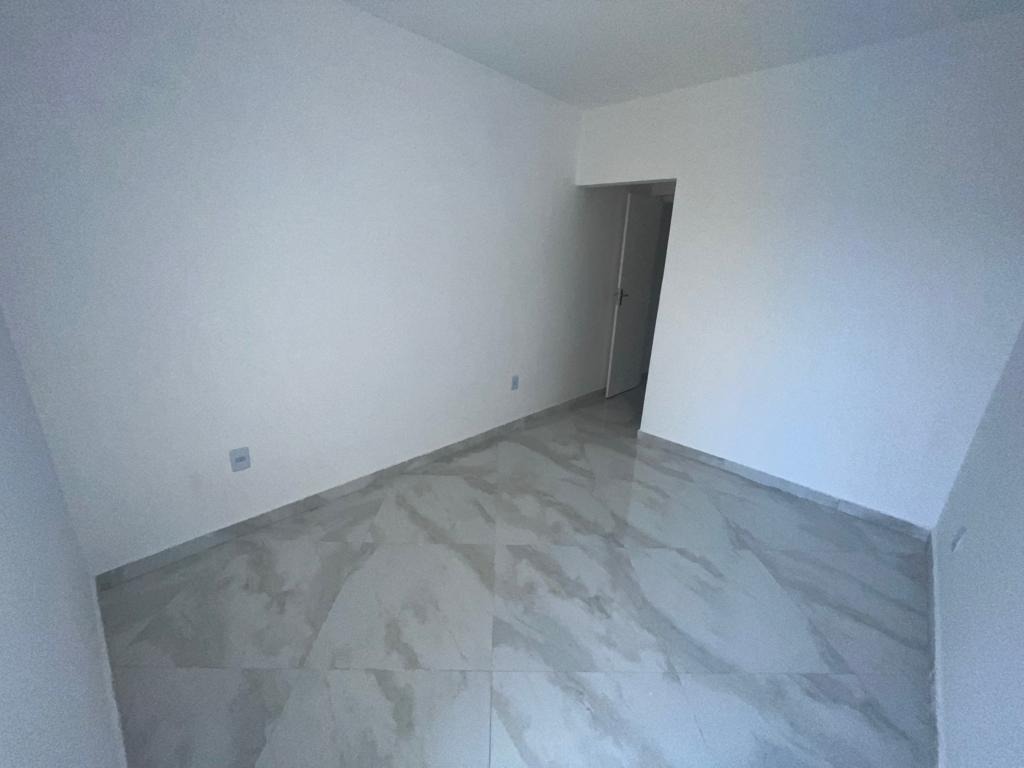 Casa com 2 (duas) suítes em condomínio fechado ao lado do centro de campo grande !!! 1º locação !!! utilize seu fgts !!!