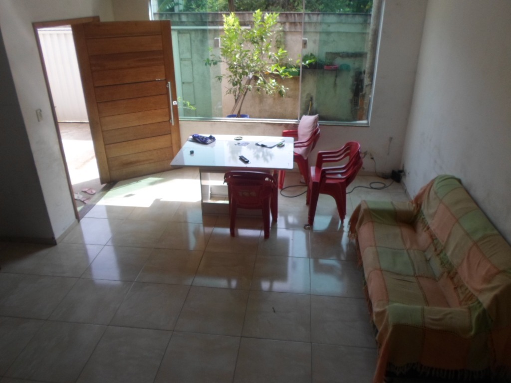 Casarão próximo ao park shopping (bairro brito ii) com 3 quartos + suíte !!!