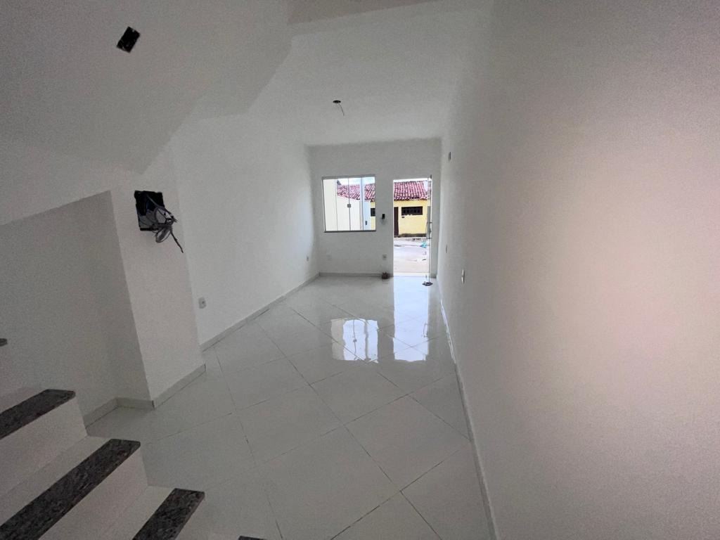 Casa com 2 (duas) suítes em condomínio fechado ao lado do centro de campo grande !!! 1º locação !!! utilize seu fgts !!!