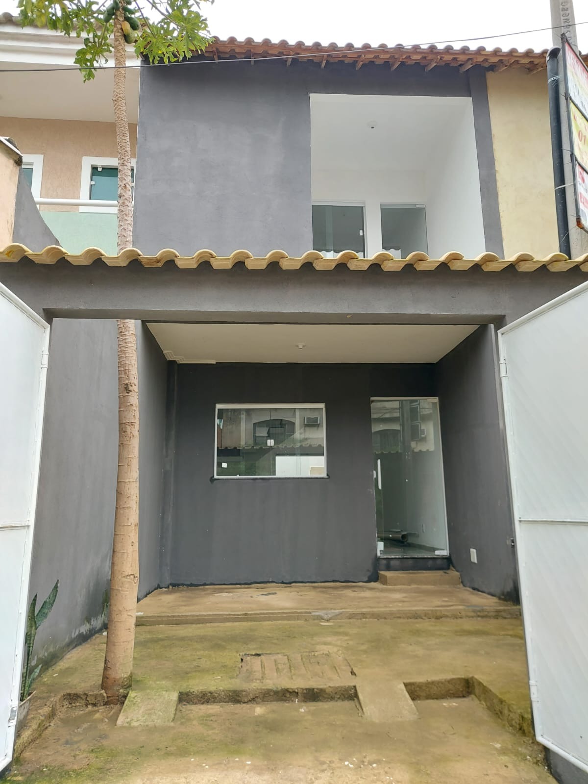 Casa de 1ºlocação com 3 quartos suíte próximo da estação com