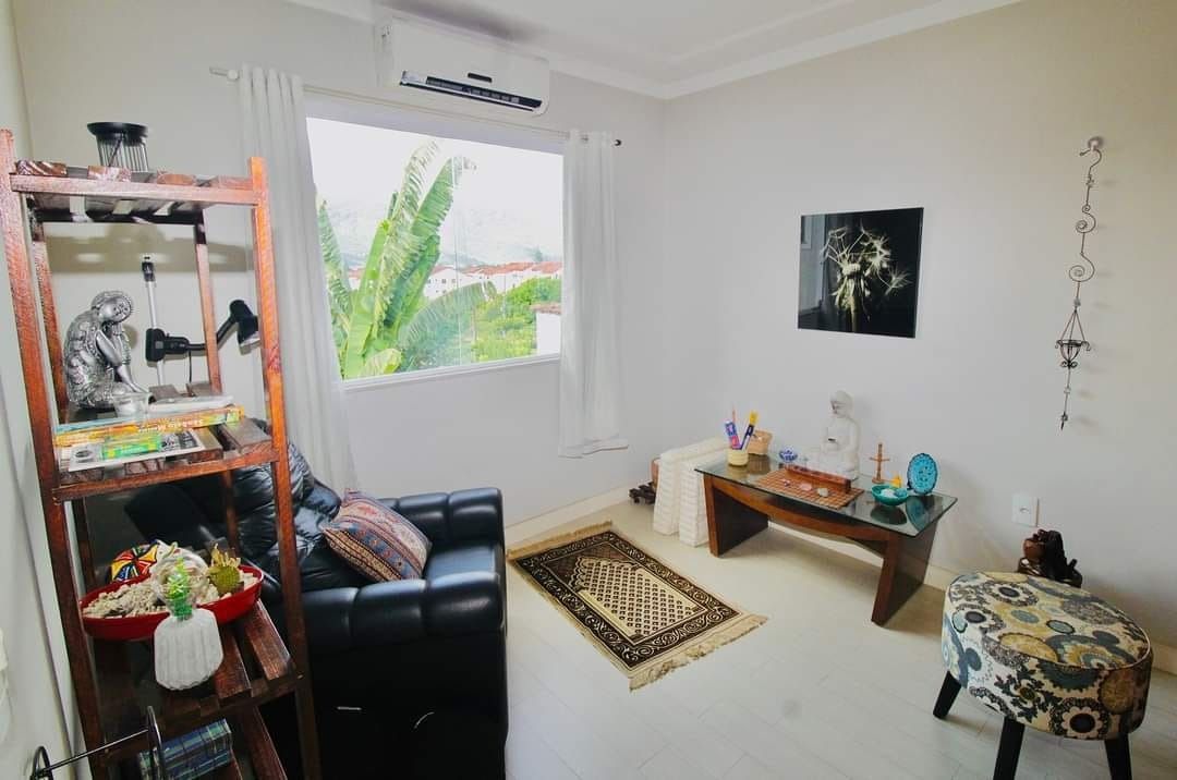Maravilhosa casa com 3 quartos + 2 suítes em localização privilegiada !!!! alto padrão !!!! aceita financiamento bancário !!!!