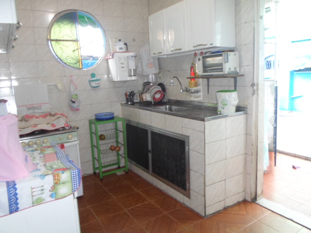 3 casas pelo preço de uma !!!! oportunidade perfeita na regi