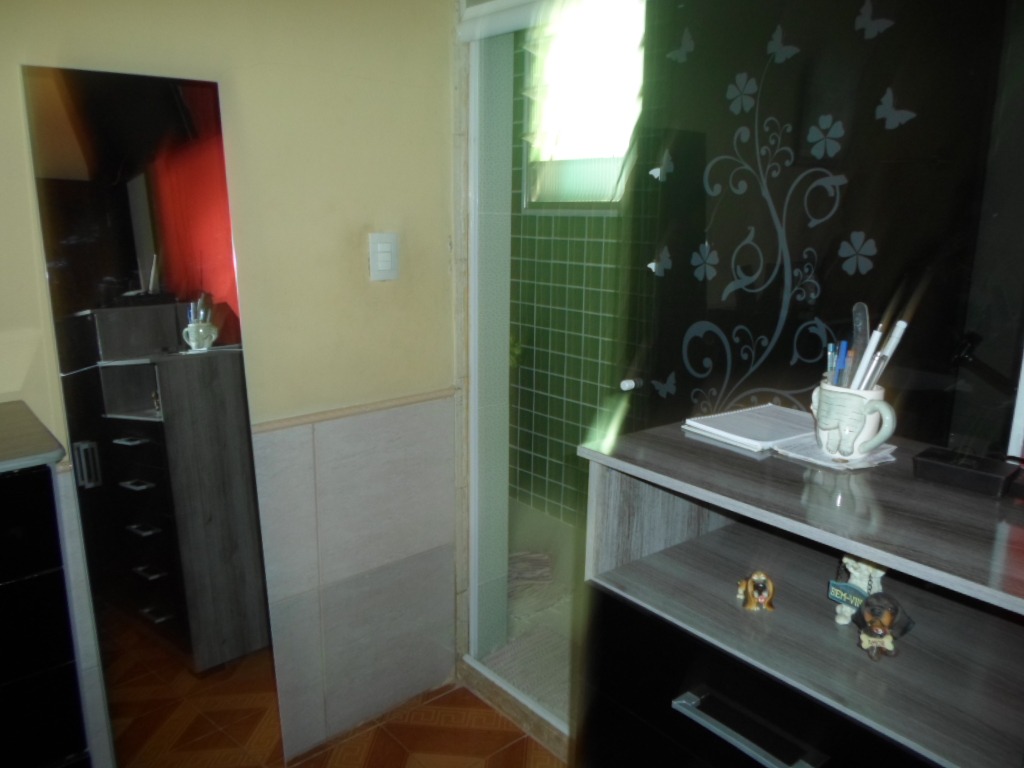Casa linear com suíte master (hidromassagem) a poucos minuto