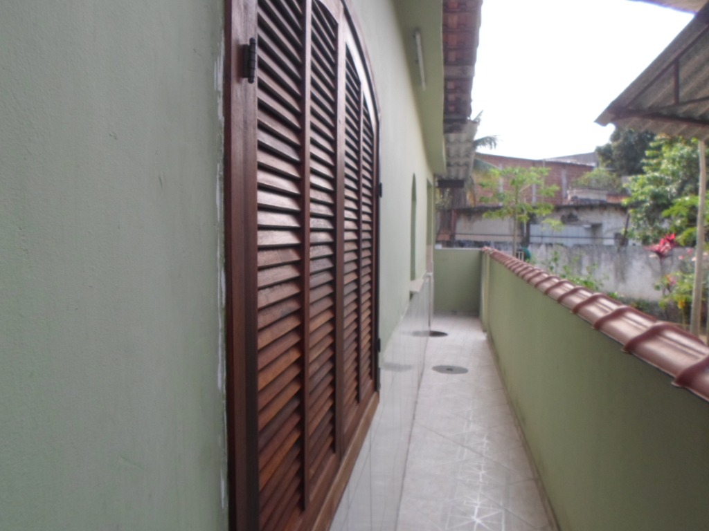 Casa linear com suíte master (hidromassagem) a poucos minuto