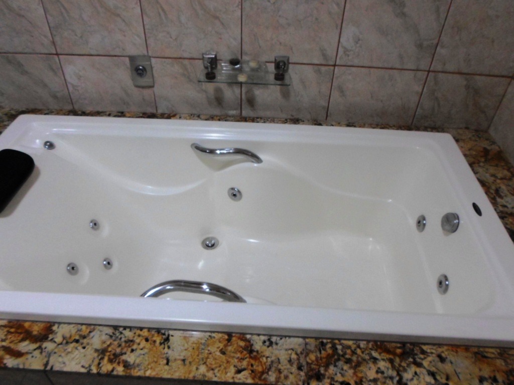 Magnífica mansão atrás do west shopping !!! venha conferir !!!