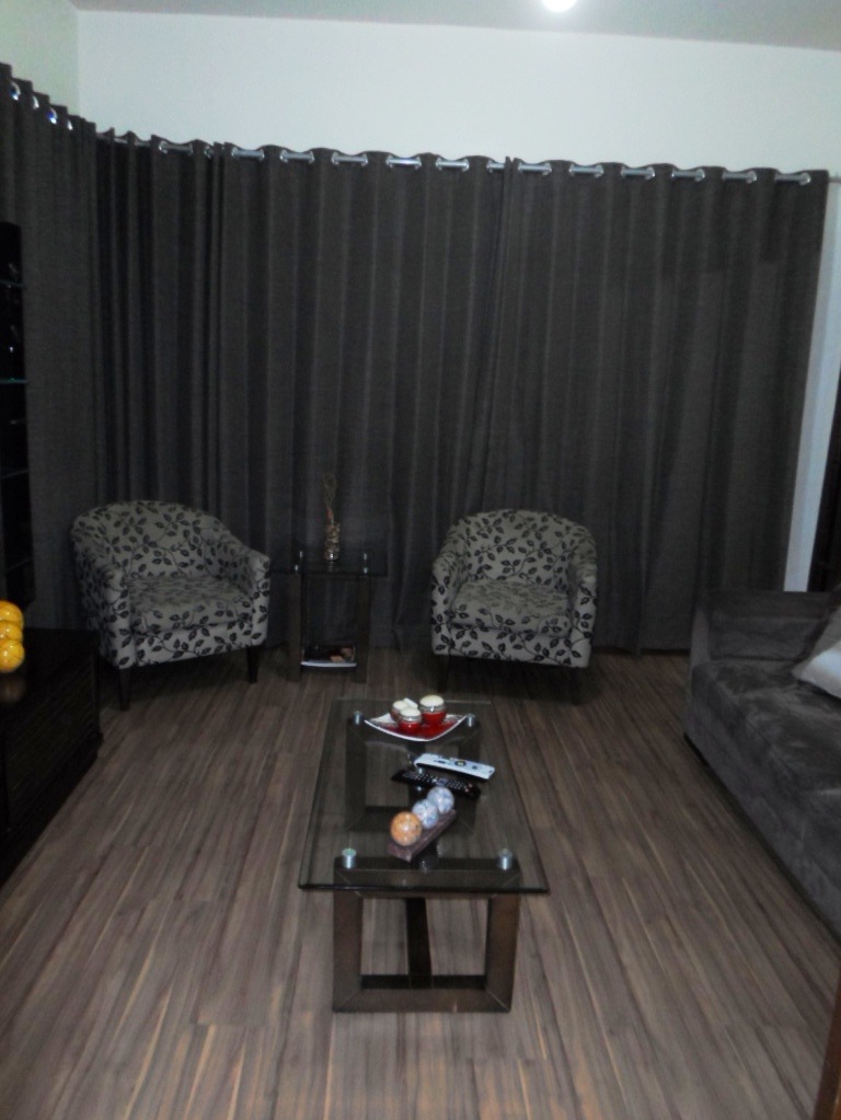 Magnífica mansão atrás do west shopping !!! venha conferir !!!